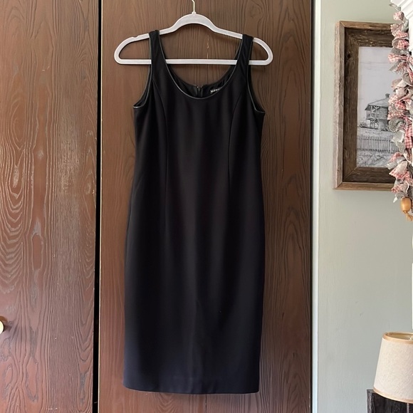 Eileen Fisher Dresses & Skirts - Eileen Fisher sleeveless, black midi dress. Size XS